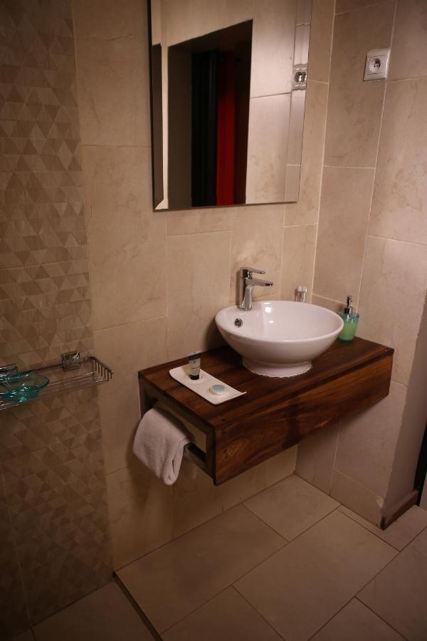 Au Bord De L'Eau Hotel Bamako Kültér fotó