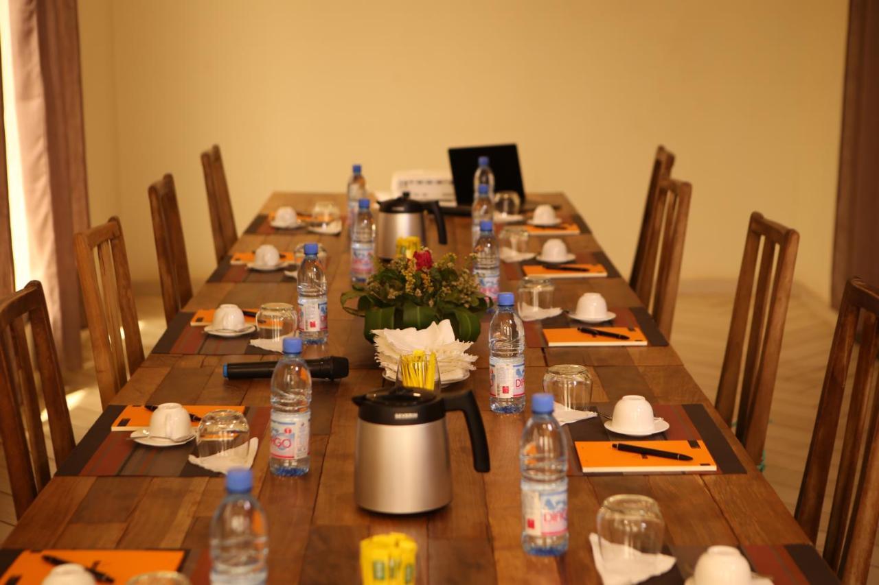 Au Bord De L'Eau Hotel Bamako Kültér fotó