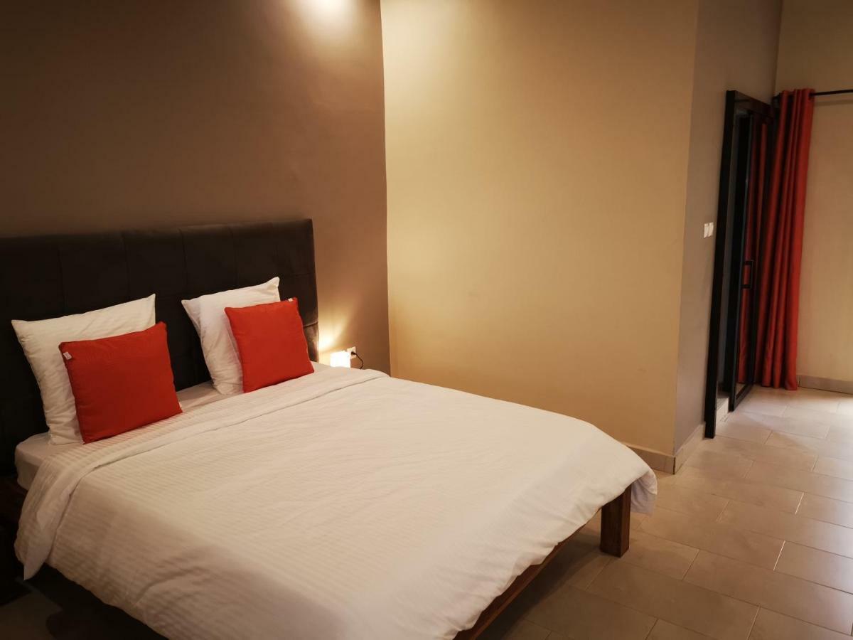 Au Bord De L'Eau Hotel Bamako Kültér fotó