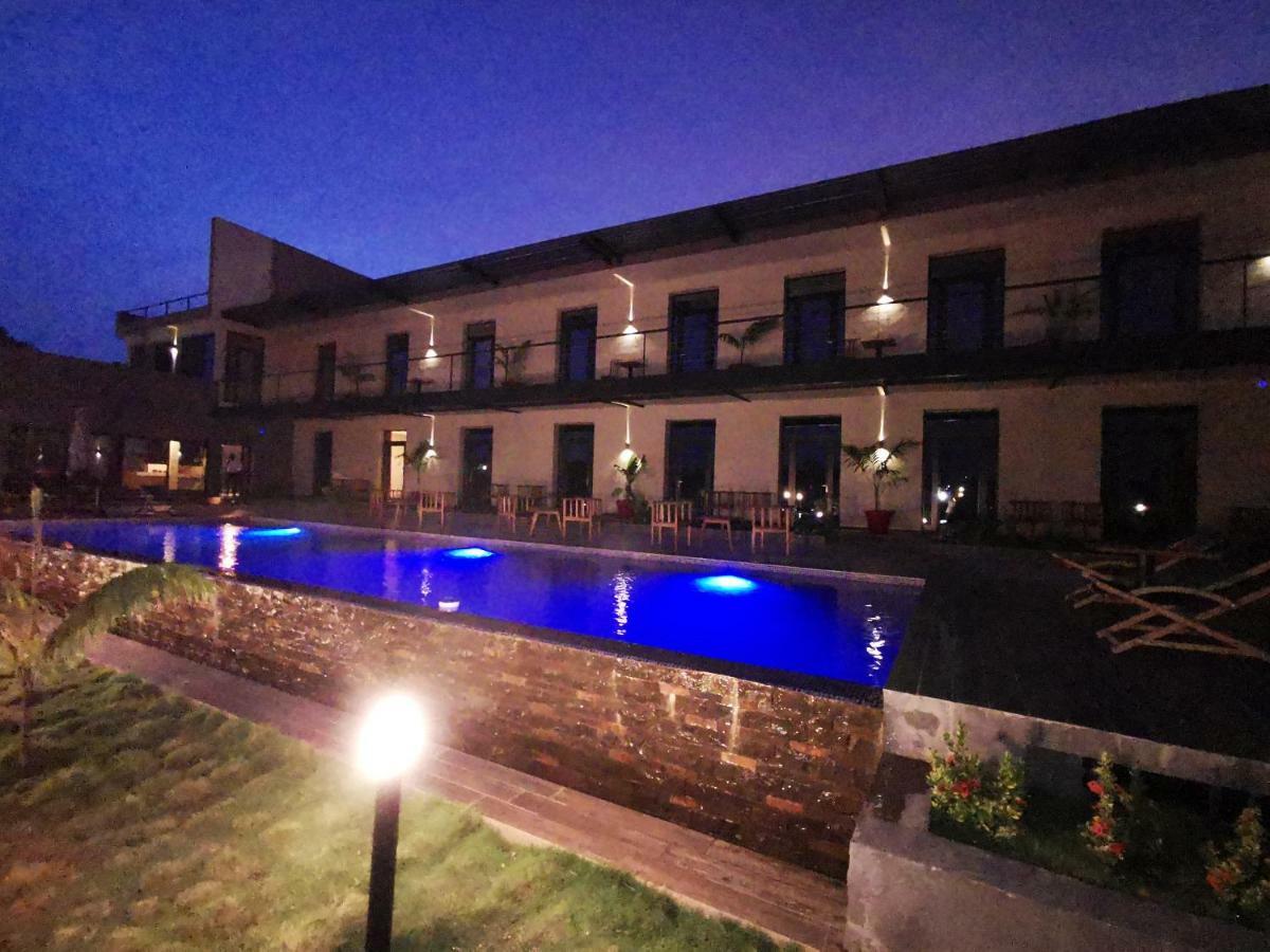 Au Bord De L'Eau Hotel Bamako Kültér fotó